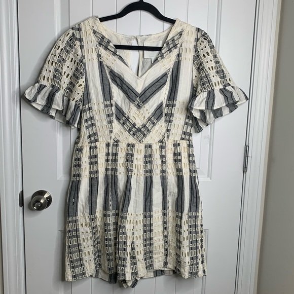 Anthropologie eyelet‎ ruffle embroidered romper striped chevron size 10 blogger - Picture 3 of 8